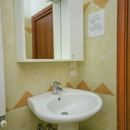 Comfortable House With Sea View In سورينتو