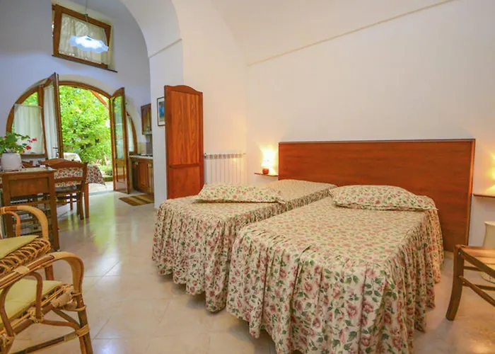 Comfortable House With Sea View In